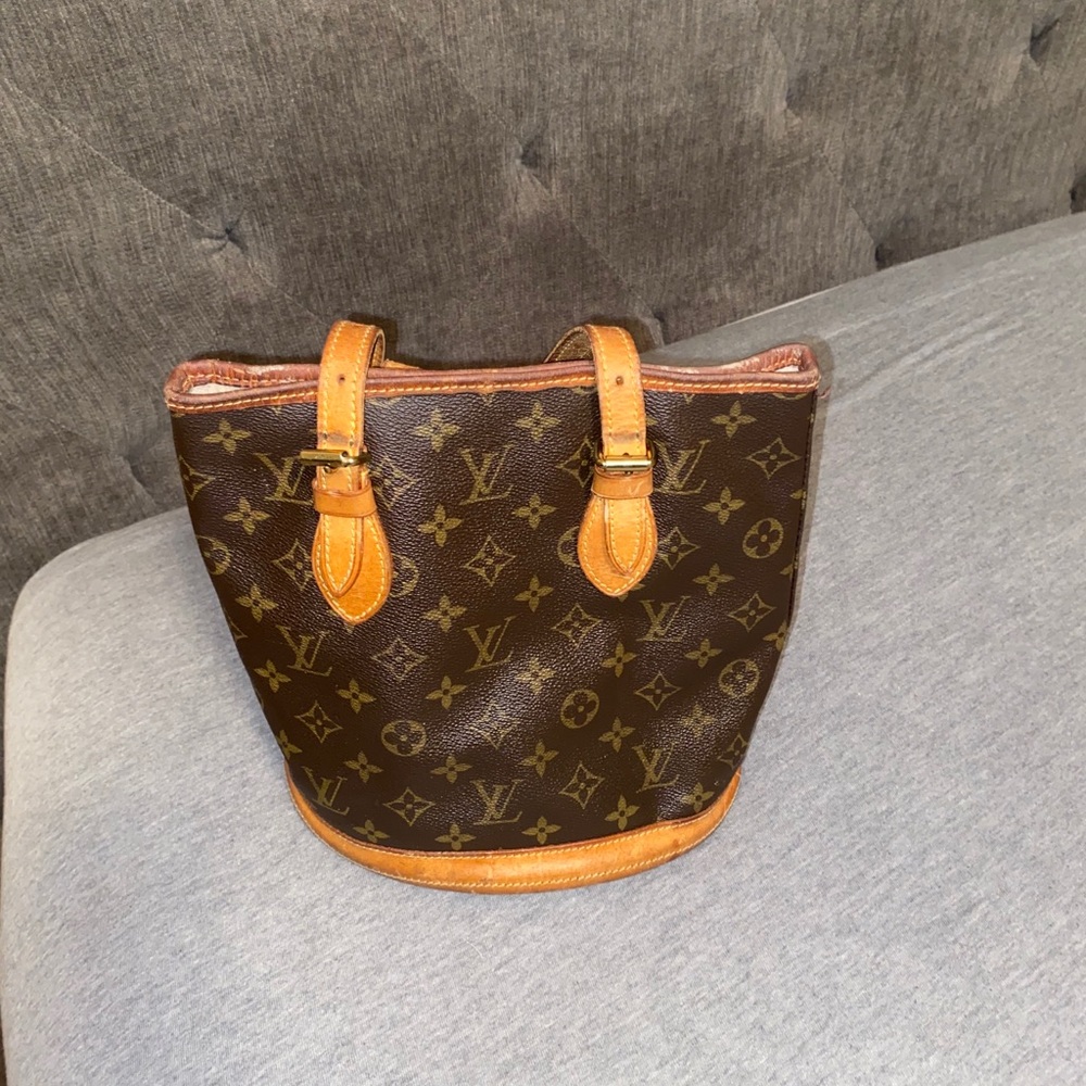Louis Vuitton Arm bag